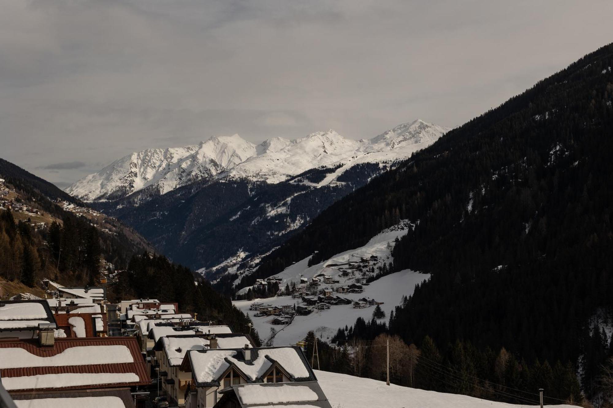 Mountain Chalet Kappl - Luxury - Near Ischgl - Panorama Mountain View - Penthouse & Chalets Номер фото